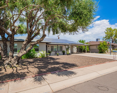 2136 W Village Drive - Photo Thumbnail 2