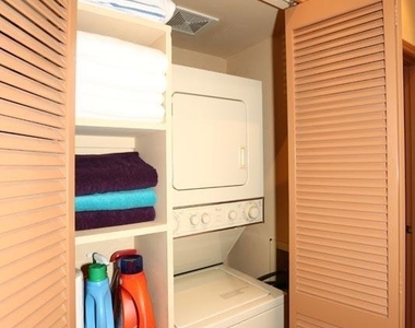 6218 N 30th Place - Photo Thumbnail 19