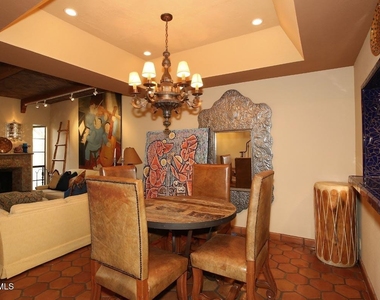 6218 N 30th Place - Photo Thumbnail 9