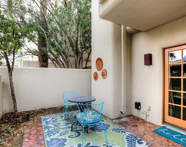 6218 N 30th Place - Photo Thumbnail 13
