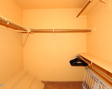6218 N 30th Place - Photo Thumbnail 23