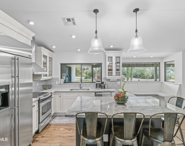 13859 N 45th Street - Photo Thumbnail 5
