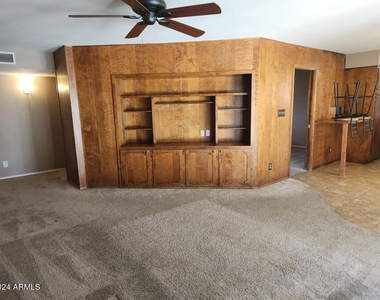 4330 W Royal Palm Road - Photo Thumbnail 1