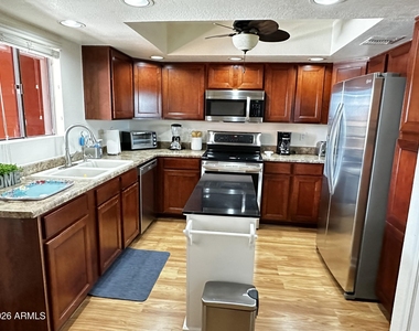 12222 N Paradise Village Parkway S - Photo Thumbnail 5