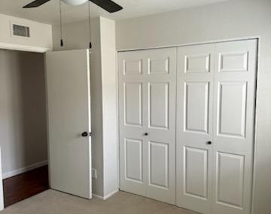 5031 N 81st Street - Photo Thumbnail 23