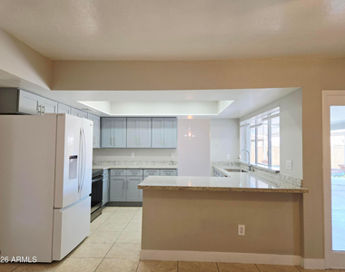 5132 W Las Palmaritas Drive - Photo Thumbnail 3