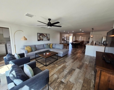 7225 E Villa - Photo Thumbnail 16