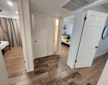 7225 E Villa - Photo Thumbnail 20