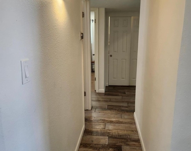 7225 E Villa - Photo Thumbnail 18