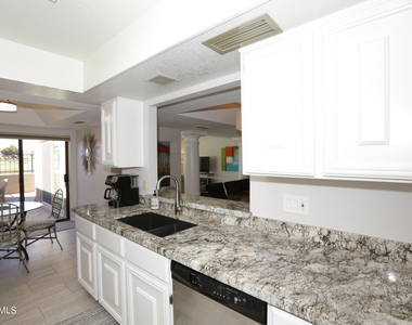 7618 N Via Camello Del Sur -- - Photo Thumbnail 6