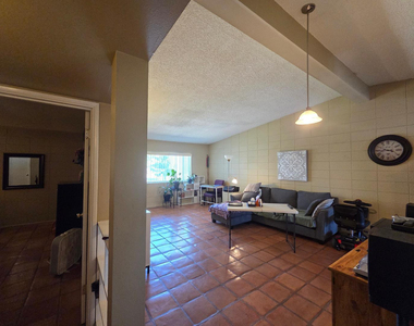 7045 E Wilshire Drive - Photo Thumbnail 16