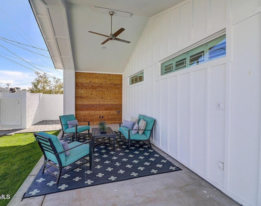 2617 N 81st Way - Photo Thumbnail 11