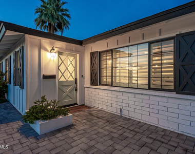 2617 N 81st Way - Photo Thumbnail 8