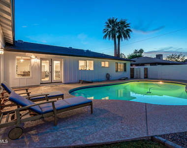2617 N 81st Way - Photo Thumbnail 3