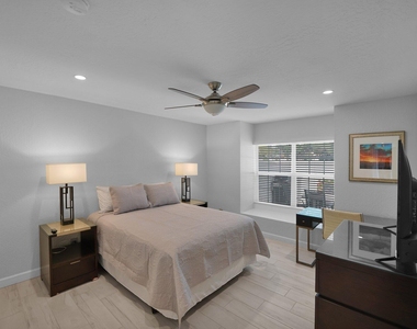 6349 N 78th Street - Photo Thumbnail 18