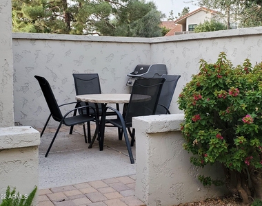6349 N 78th Street - Photo Thumbnail 10
