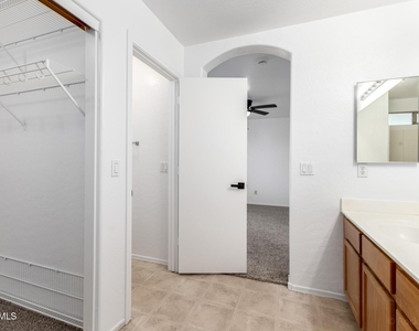 1501 S 113th Drive - Photo Thumbnail 16