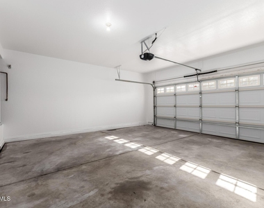 1501 S 113th Drive - Photo Thumbnail 24