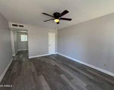 1833 E Harvard Street - Photo Thumbnail 1