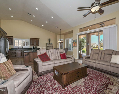 3171 N Palmer Drive - Photo Thumbnail 13