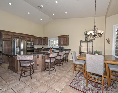 3171 N Palmer Drive - Photo Thumbnail 18