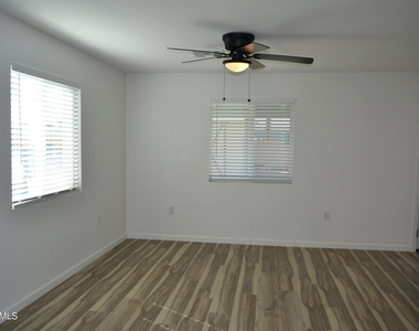 44 N Mountain Road - Photo Thumbnail 3