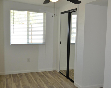 44 N Mountain Road - Photo Thumbnail 9