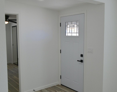 44 N Mountain Road - Photo Thumbnail 2
