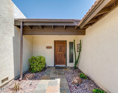 7129 N Via De Alegria - Photo Thumbnail 5