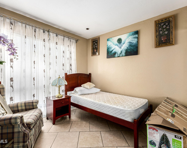 11051 N 44th Court - Photo Thumbnail 20