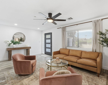8614 E Jackrabbit Road - Photo Thumbnail 9