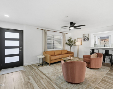 8614 E Jackrabbit Road - Photo Thumbnail 8