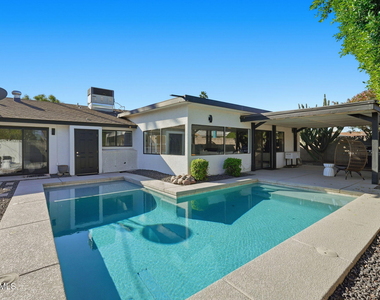 8614 E Jackrabbit Road - Photo Thumbnail 41