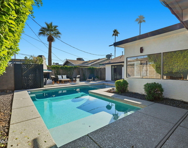 8614 E Jackrabbit Road - Photo Thumbnail 40