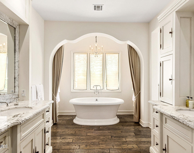 8531 N 49th Street - Photo Thumbnail 31