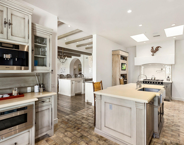 8531 N 49th Street - Photo Thumbnail 19