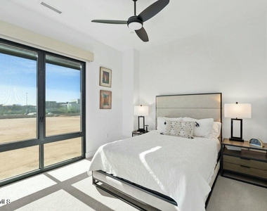 19355 N 73rd Way - Photo Thumbnail 13