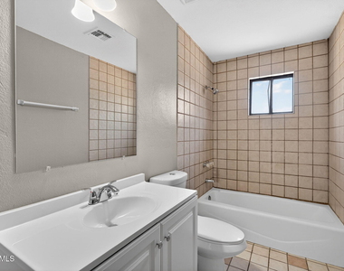 34682 N Kachina Lane - Photo Thumbnail 10