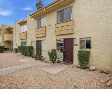 4630 N 68th Street - Photo Thumbnail 1