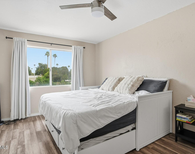 4630 N 68th Street - Photo Thumbnail 13