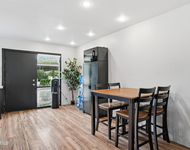 4630 N 68th Street - Photo Thumbnail 4