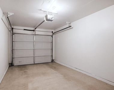 10115 E Mountain View Road - Photo Thumbnail 24