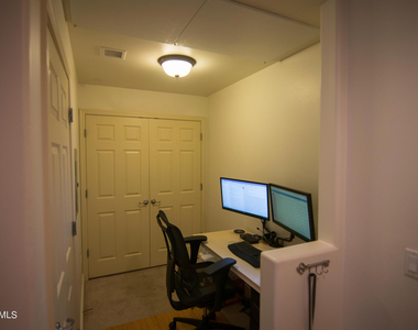 5350 E Deer Valley Drive - Photo Thumbnail 9