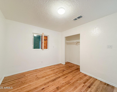 3442 E Melvin Street - Photo Thumbnail 12