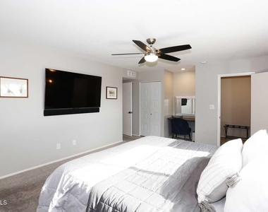 8390 E Solano Drive - Photo Thumbnail 45