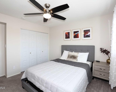 8390 E Solano Drive - Photo Thumbnail 5