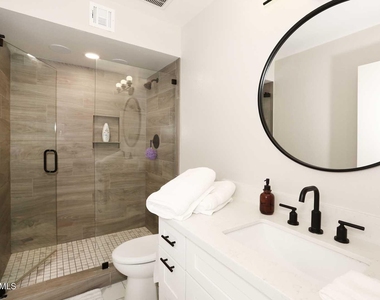 8390 E Solano Drive - Photo Thumbnail 1