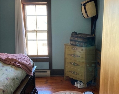 19 Chestnut Street - Photo Thumbnail 3