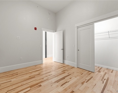 130 Pearl Street Apt 304 - Photo Thumbnail 9