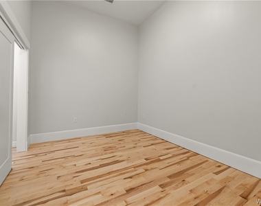 130 Pearl Street Apt 304 - Photo Thumbnail 8